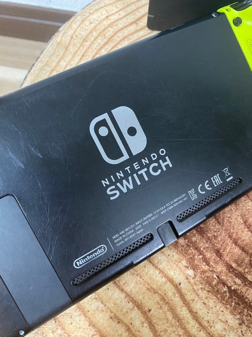 Nintendo Switch ニンテンドースイッチ本体　YEL 箱無し