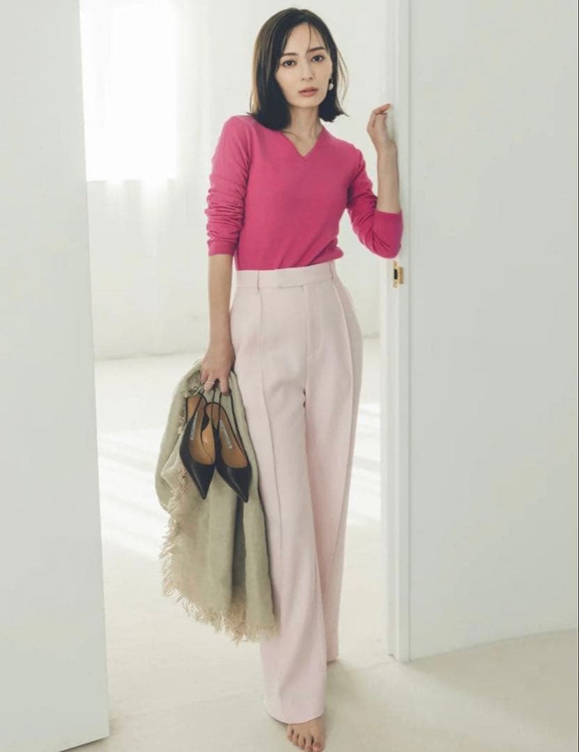 【新品タグ付き】anuansダブルサテンストレートパンツ