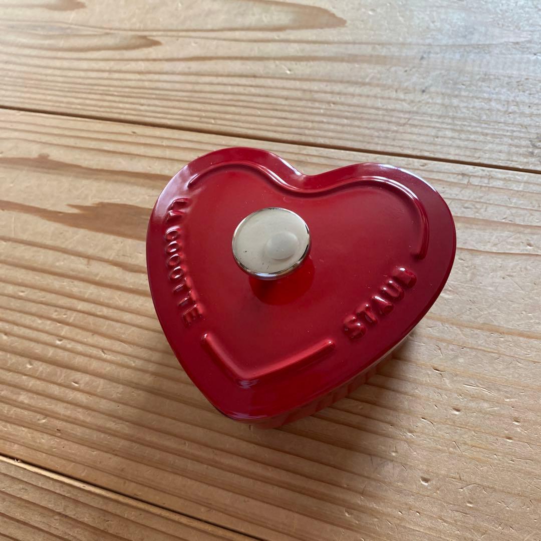 STAUB ハート型 鋳鉄鍋 赤　スモールハートココット　チェリー　未使用品