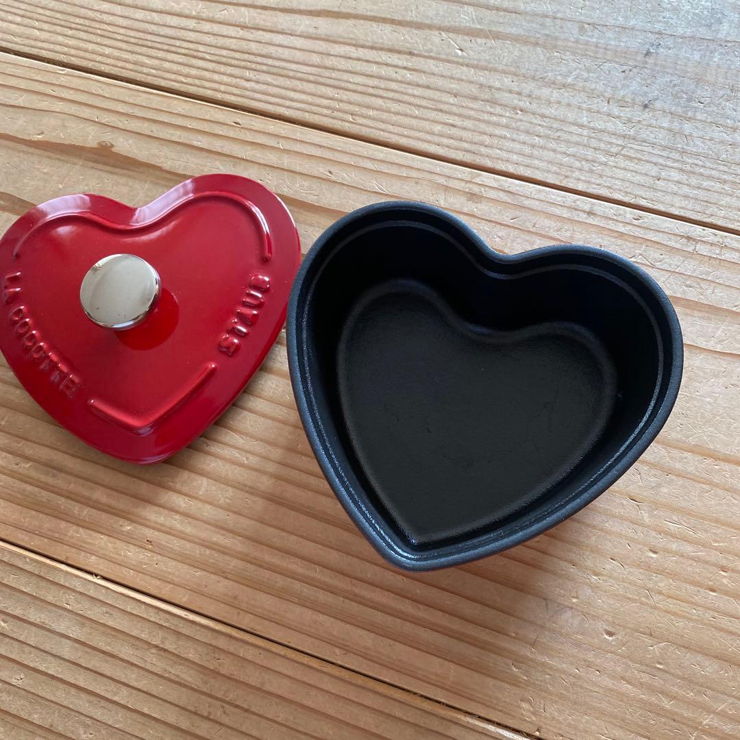 STAUB ハート型 鋳鉄鍋 赤　スモールハートココット　チェリー　未使用品