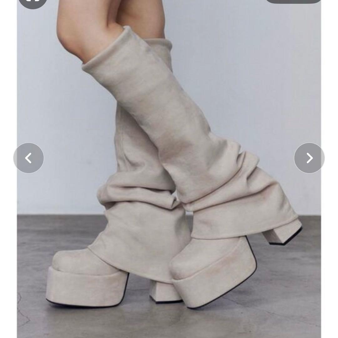 EMODA アイボリー カバー フィット ブーツ Ｌサイズ