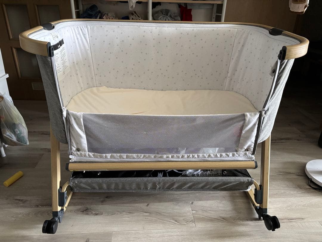 Sugar Red  HZDMJ ベビーベッド ライトグレー