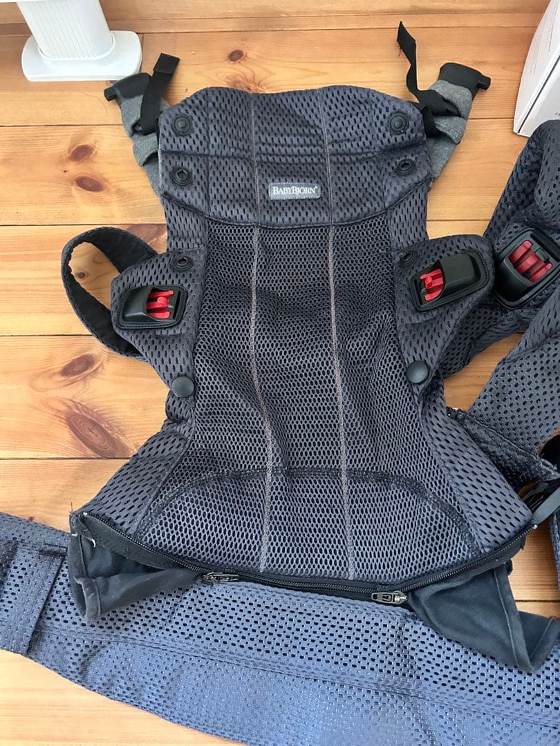 【美品】ベビービョルン　ハーモニー　巾着袋付き