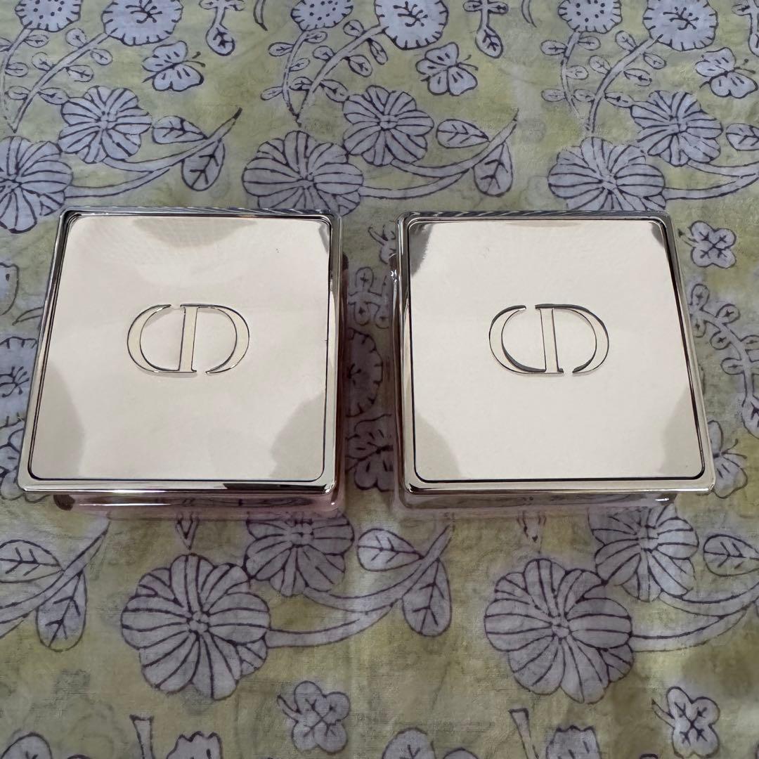 ディオール　プレステージ　ル　バーム　デマキヤントプレステージ　ル　ゴマージュ