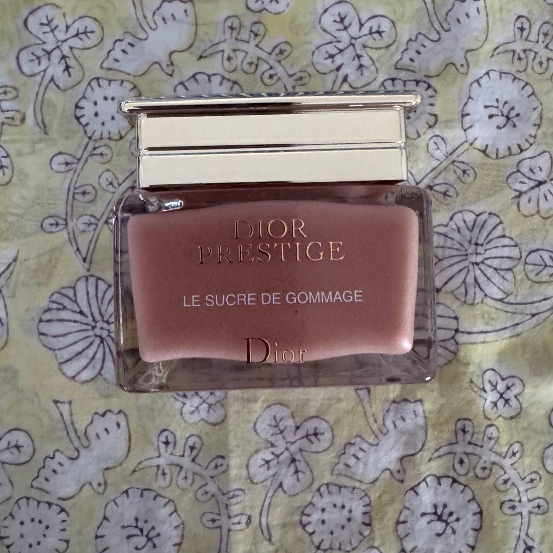 ディオール　プレステージ　ル　バーム　デマキヤントプレステージ　ル　ゴマージュ