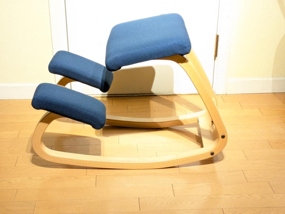 定価7.2万円！バランスチェアVARIERバリエール VARIABLEバリアブル