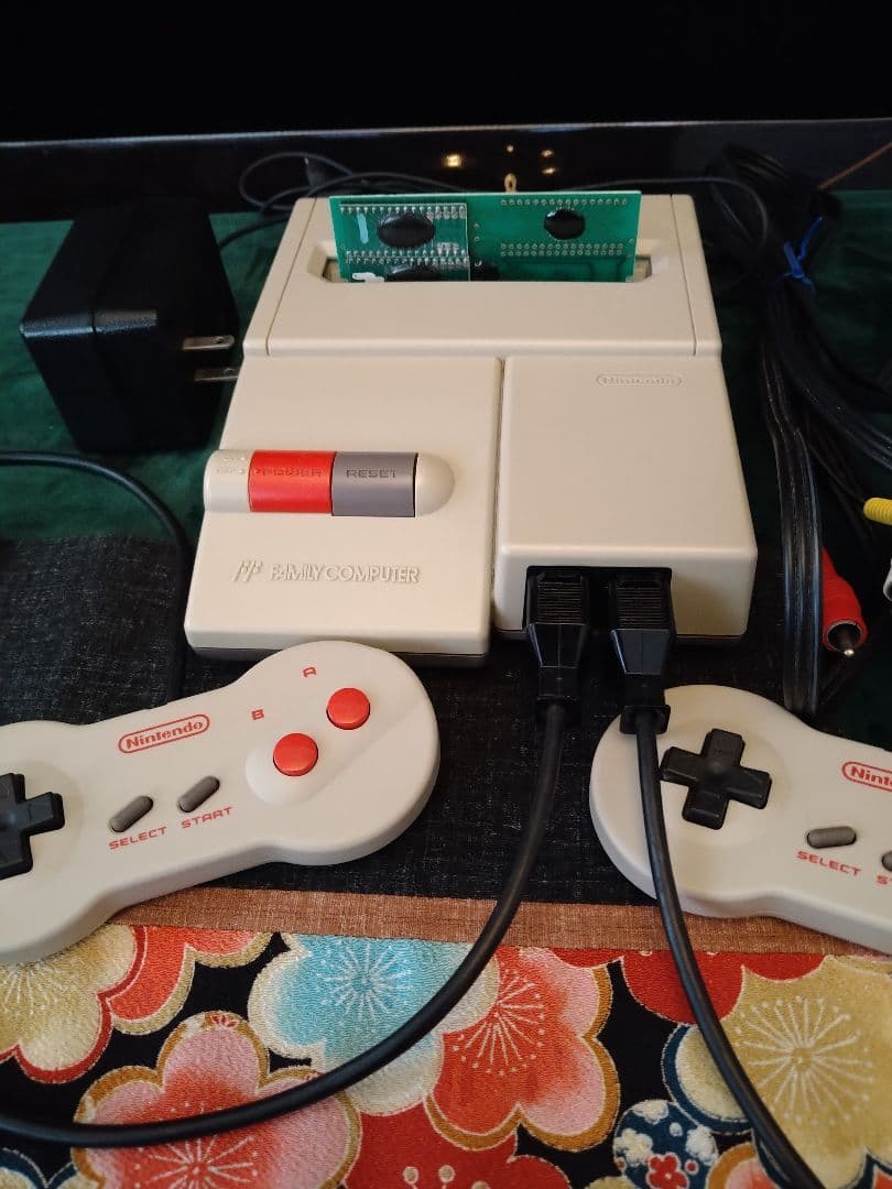 Nintendo NEWファミコン　おまけ付き