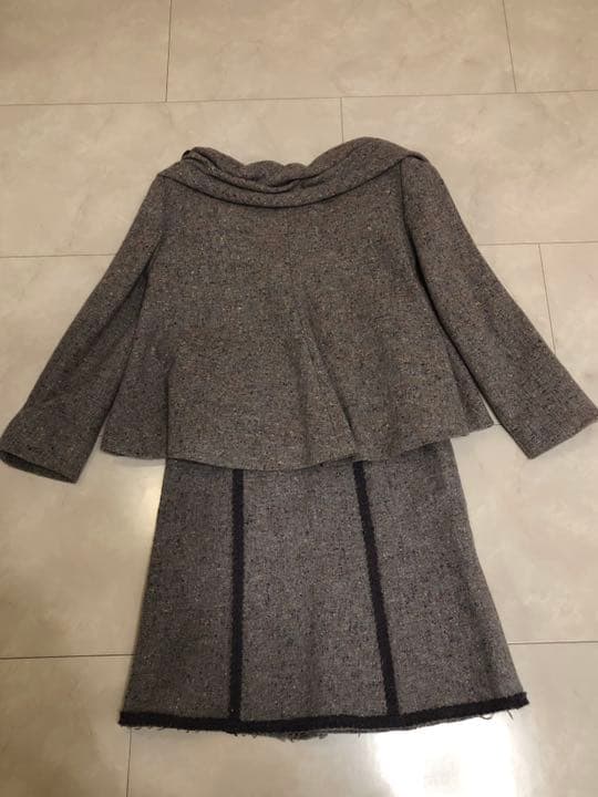 モスキーノスカートスーツ