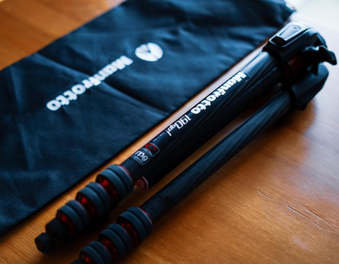 Manfrotto（マンフロット）MT190GOC4TB カーボン三脚 ケース付