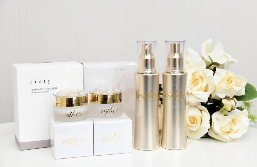 esther CREAM Sアルティメトリークリーム　定価38500円