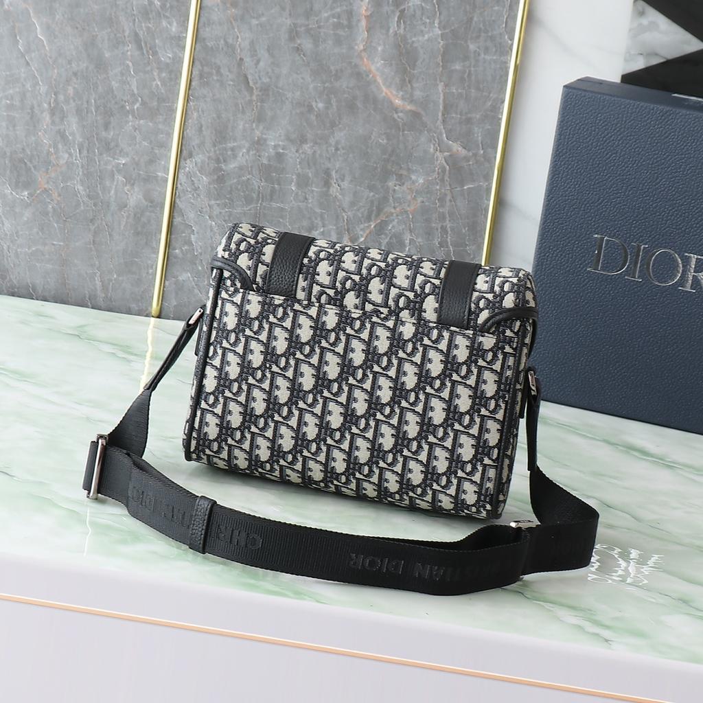 メッセンジャーバッグ ブラック/ホワイト