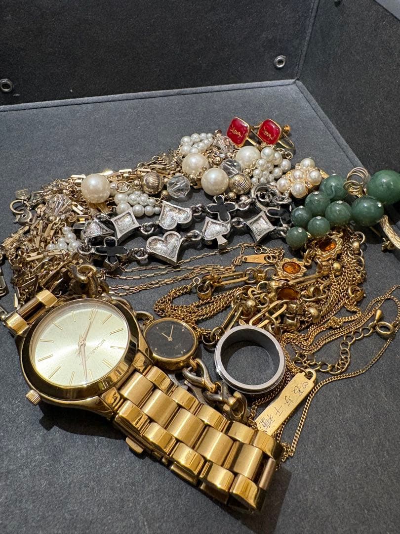 遺品　生前整理アクセサリーまとめ