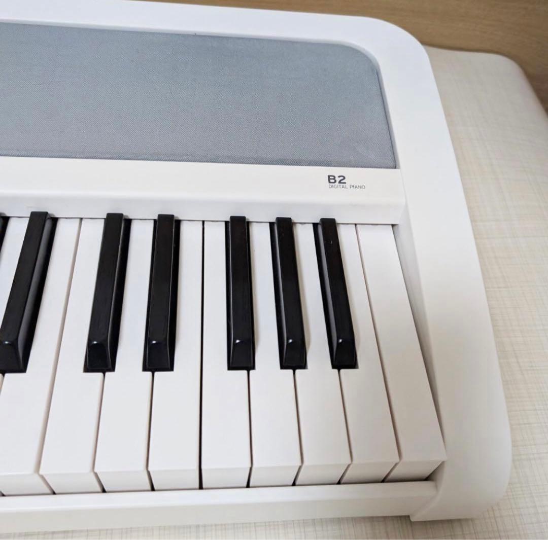 KORG B2 電子ピアノ [ダンパーペダル、譜面立て付き] ホワイト WH