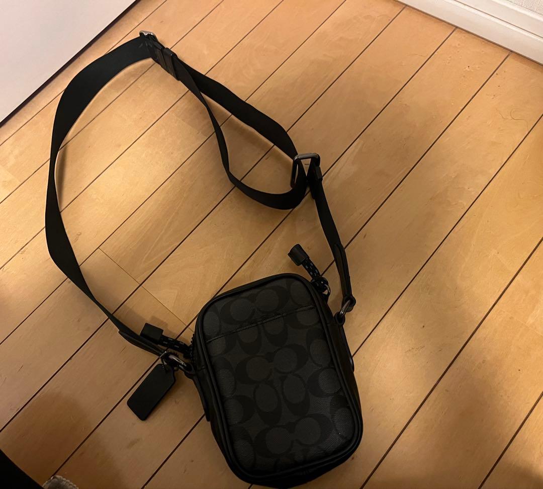 Terrain Crossbody（テレイン クロスボディ）