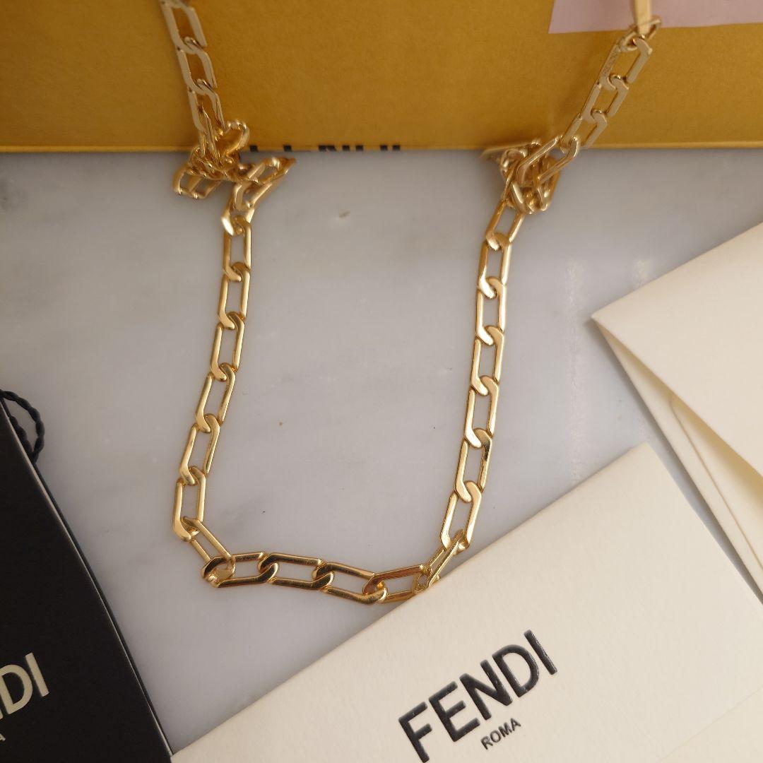 FENDI フェンディ　ロゴ　グラスコード　超美品　グラスチェーン
