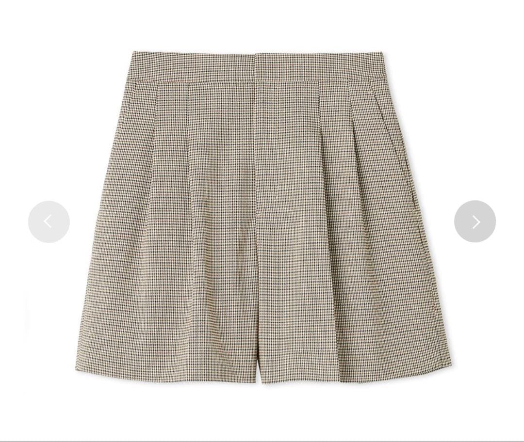 【CELFORD】バリエーションタックショートパンツ【新品タグ付】