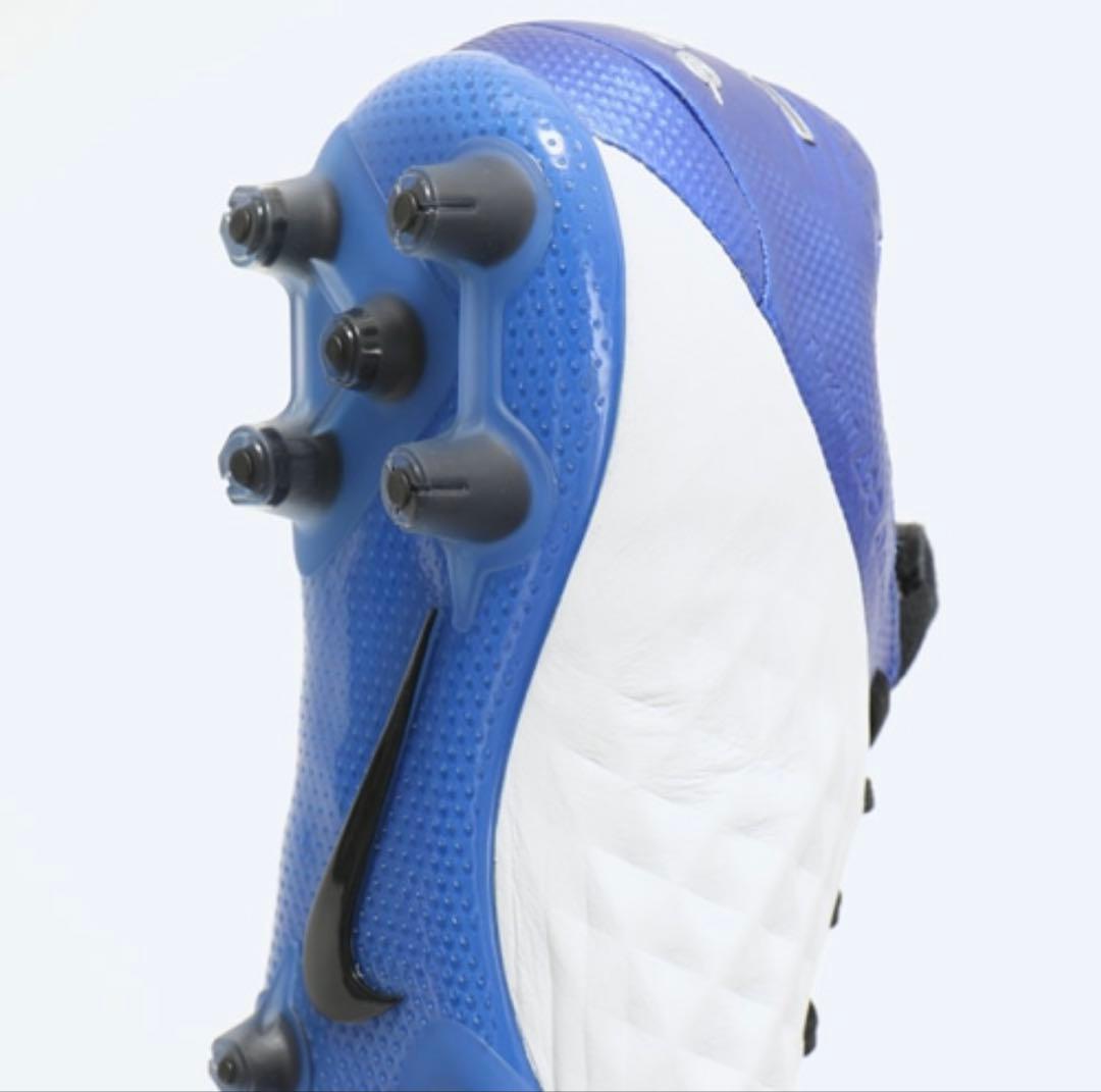 ナイキ レジェンド 8 エリート HG