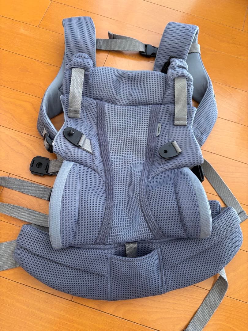 puk　Aprica Lacris抱っこ紐 グレー