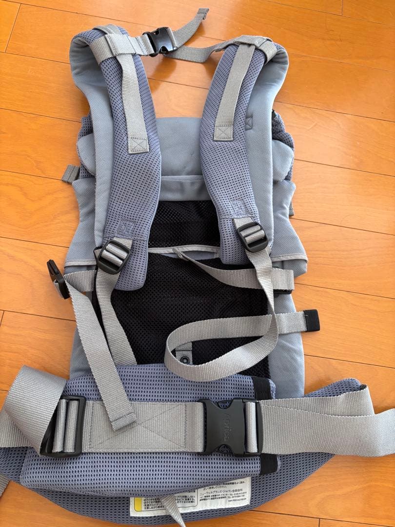 puk　Aprica Lacris抱っこ紐 グレー
