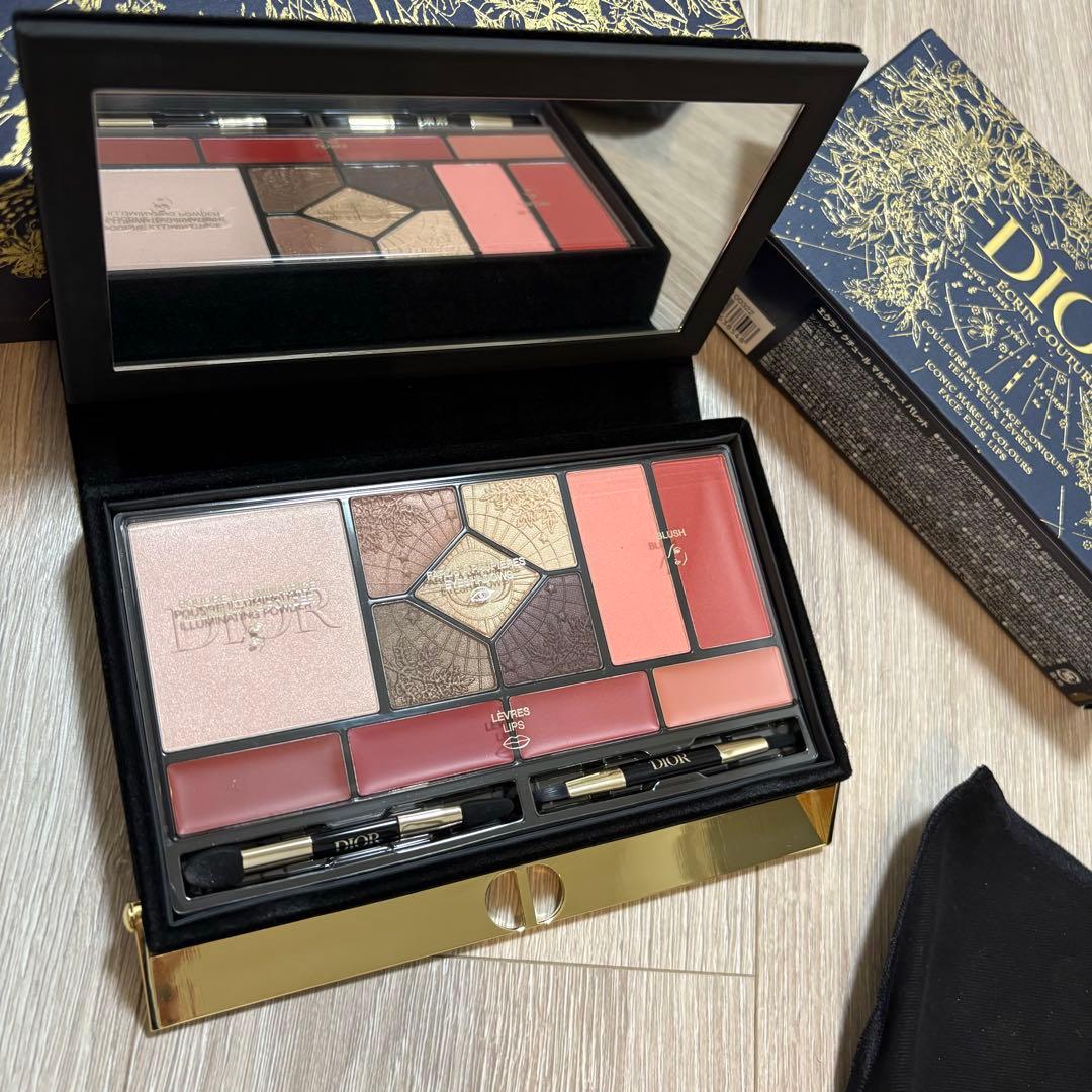DIORマルチユース パレット【クリスマスコフレ 限定】 ミニ香水付き