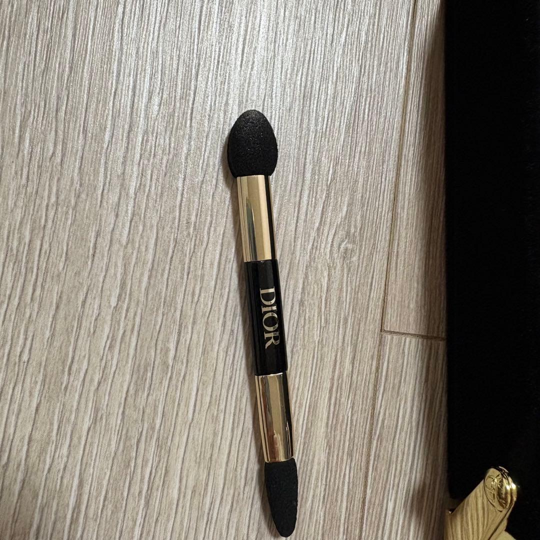 DIORマルチユース パレット【クリスマスコフレ 限定】 ミニ香水付き