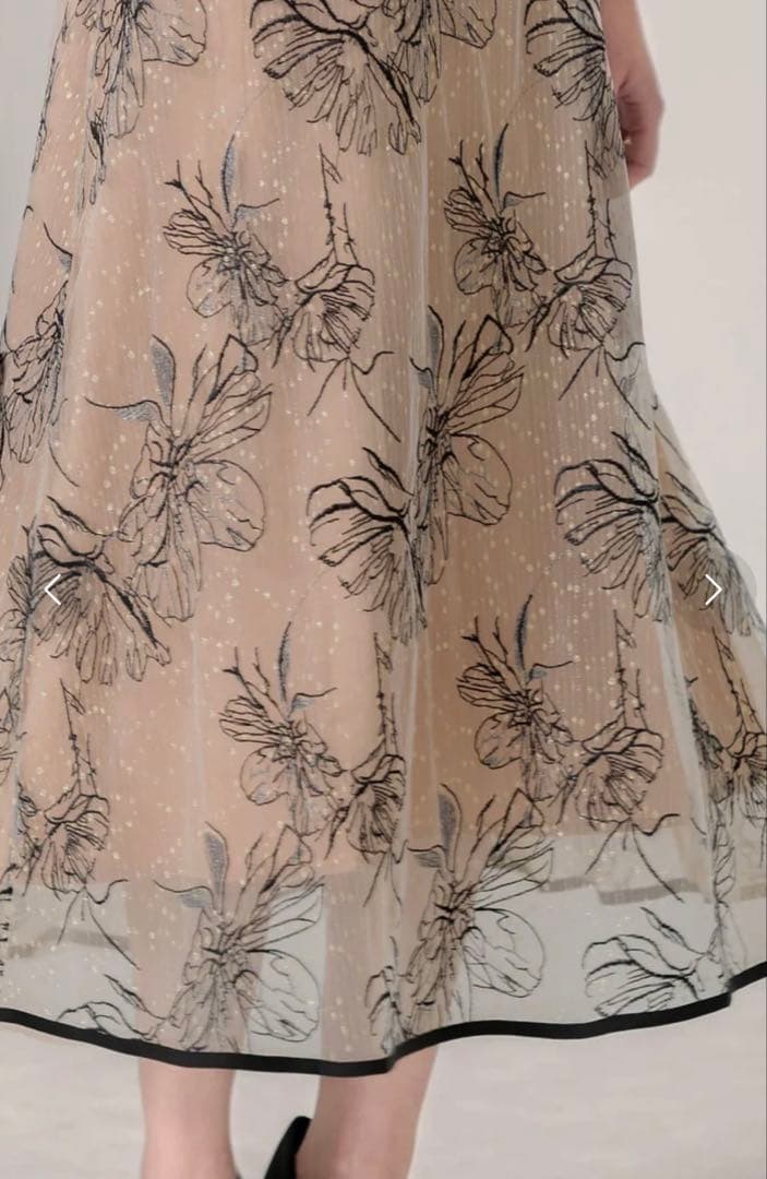 leja 配色パイピングプチハイネック花柄刺繍ラメレースロング丈ドレス sサイズ