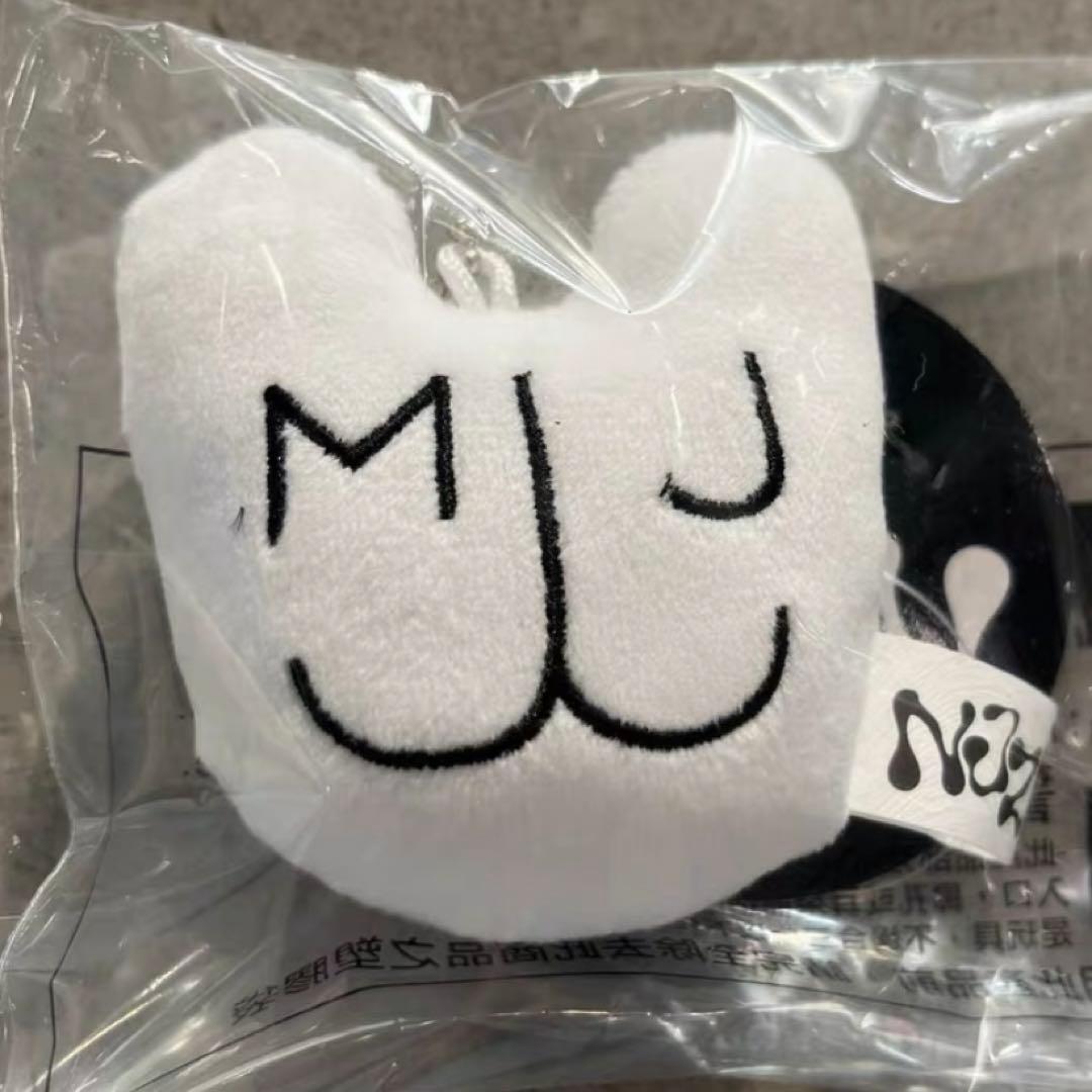 newjeans NJZ ミンジ complex 香港 ライブ限定 キーホルダー