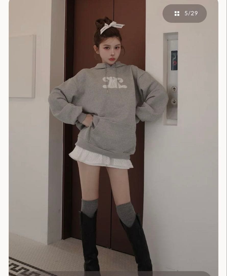 darich レースアップリケロゴフーディ