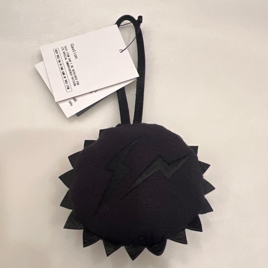 新品　undercover meets fragment レザーチャーム　大