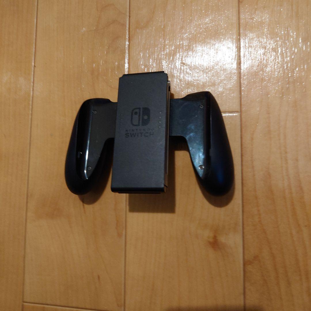 Nintendo Switch 本体 のみ（Joy-Conなし）