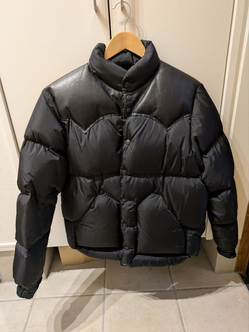 ロッキーマウンテンフェザーベッド　ダウンジャケット ブラック 40