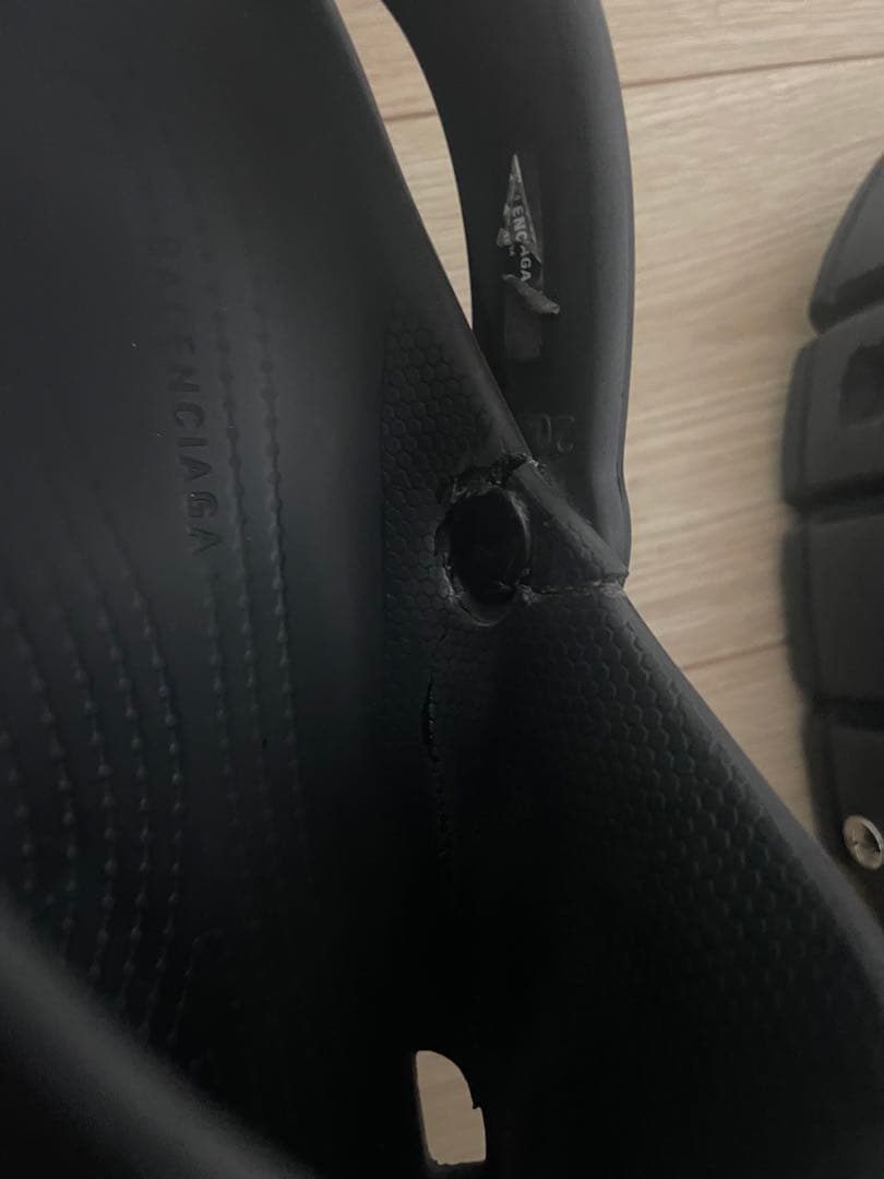 正規品　balenciaga ハードクロックス　41 Hard Crocs