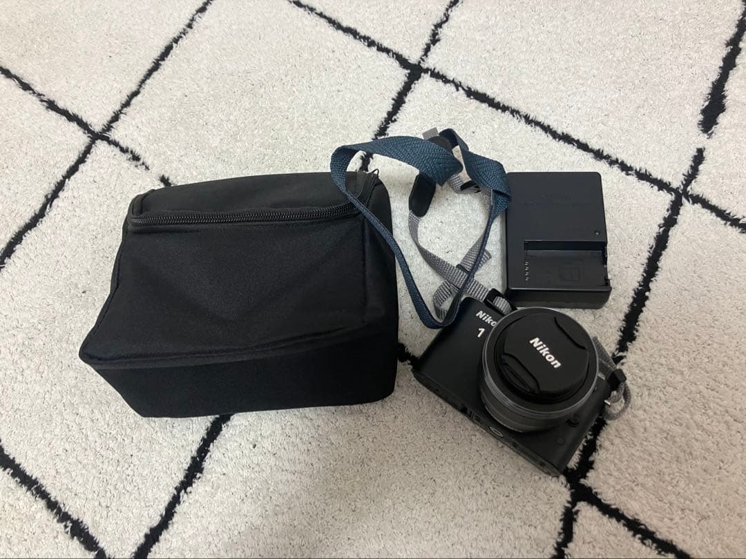 【訳あり】　ジャンク品　Nikon デジタル一眼レフカメラ