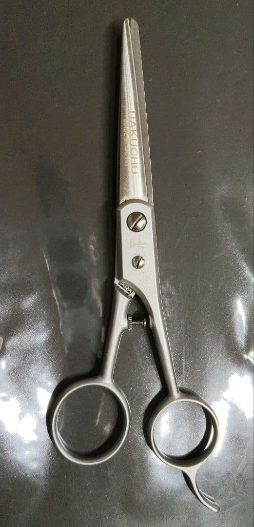 ステンレス製 散髪用シザー　レザーカバー付き