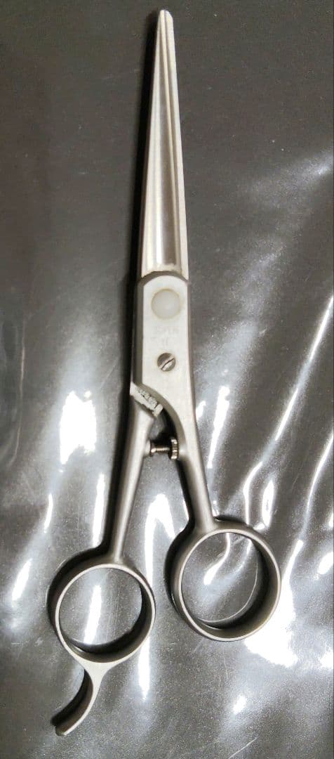 ステンレス製 散髪用シザー　レザーカバー付き