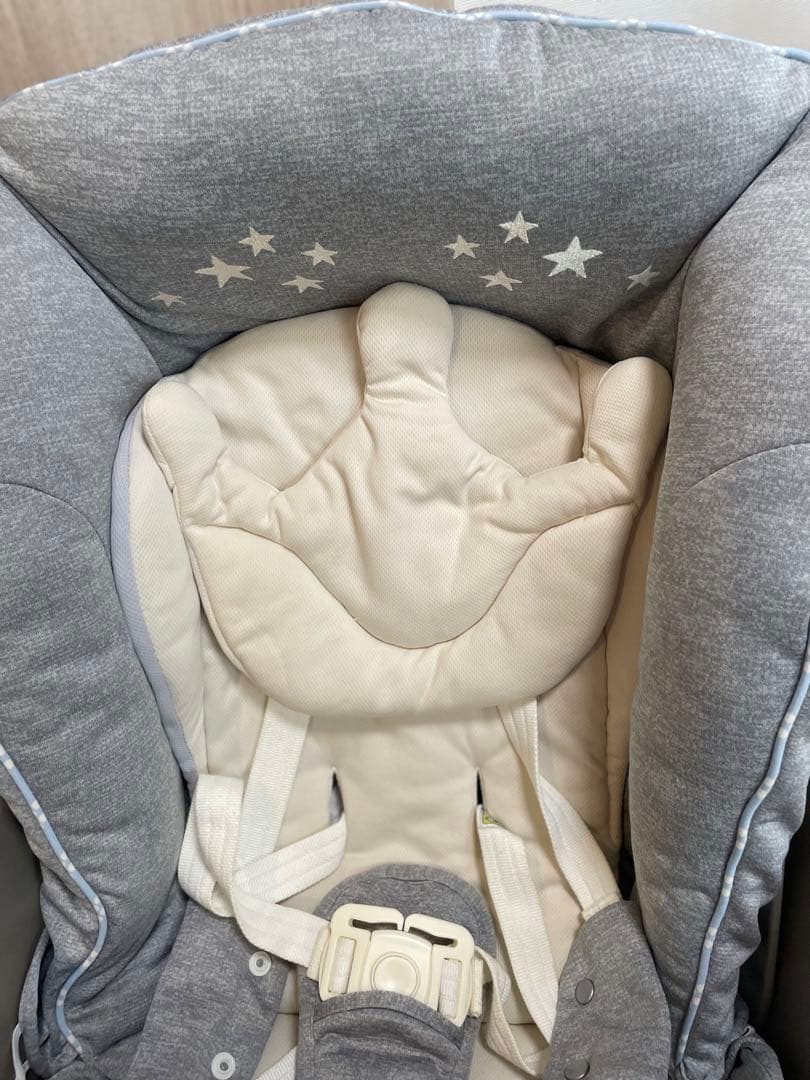 【送料込】Aprica　アップリカ　ユラリズムスマート　ハイチェア