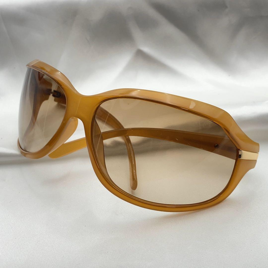 PRADA サングラス　SPR14G 777-6S1