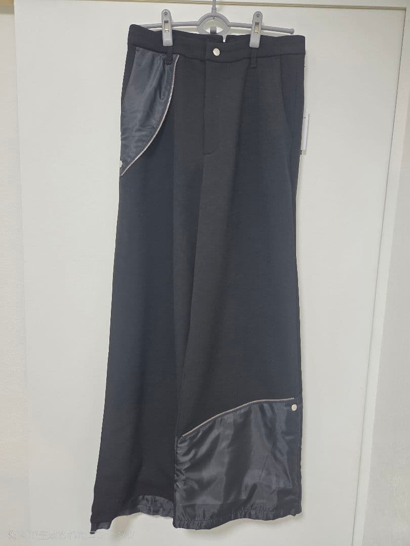 き*あ様 ​【GRANCY】リバースレイヤードデザインスラックス