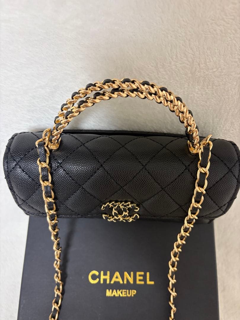 CHANEL ブラック キルティング バッグ