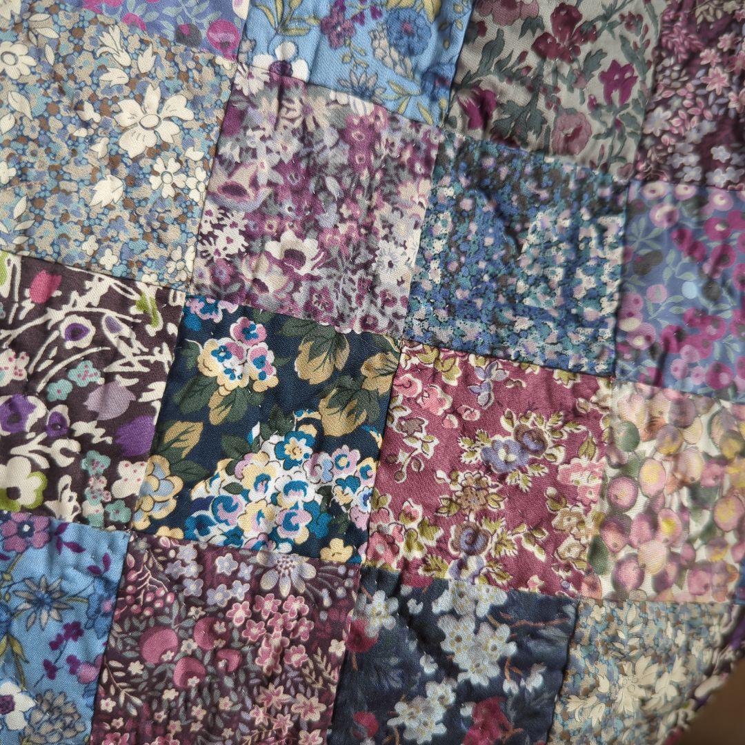 ✿リバティ✕パッチワーク✿　カテドラルウィンドウのハーフムーンバック　〈ピンク〉