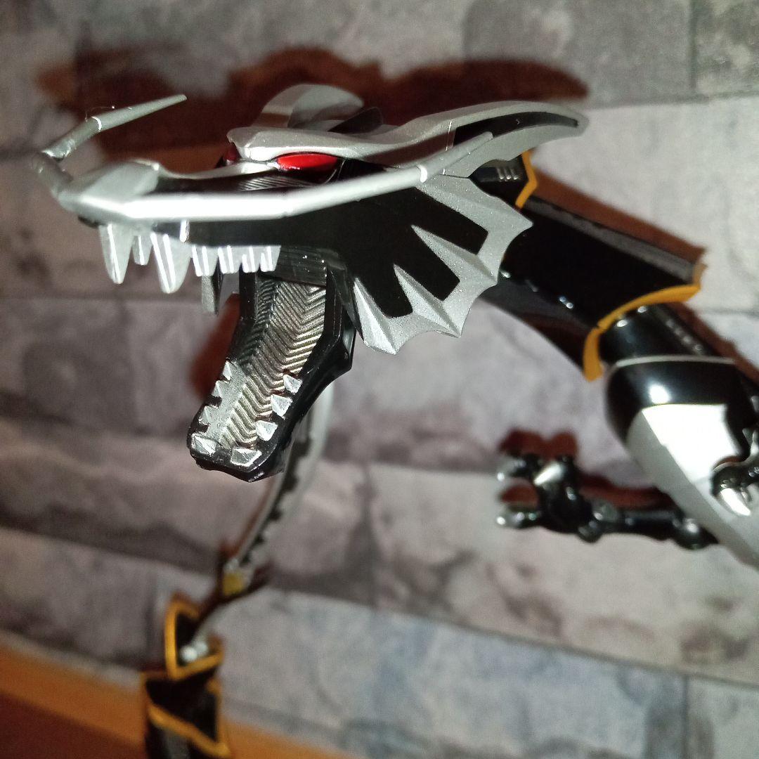 【限定値下げ中】SHF仮面ライダーリュウガ＆ドラグブラッカー