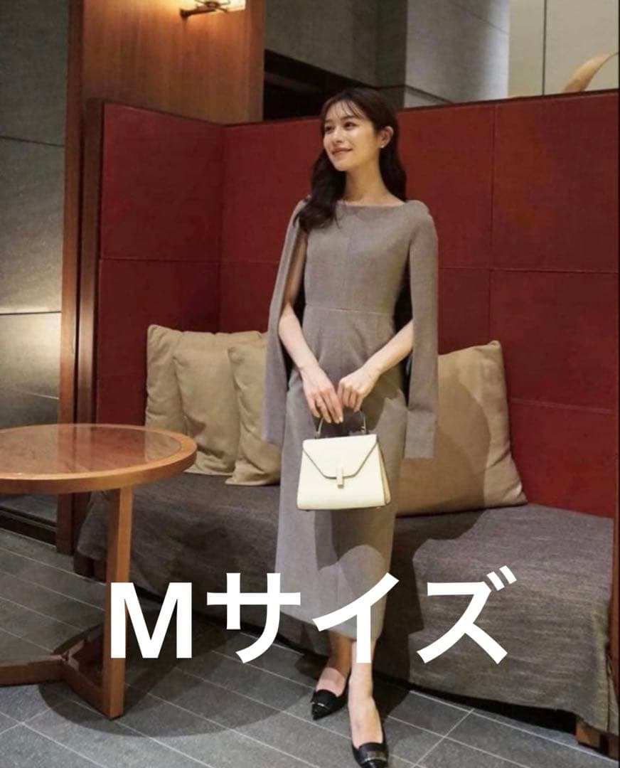 laubeblanc Narrow line Cape Dress オートミール