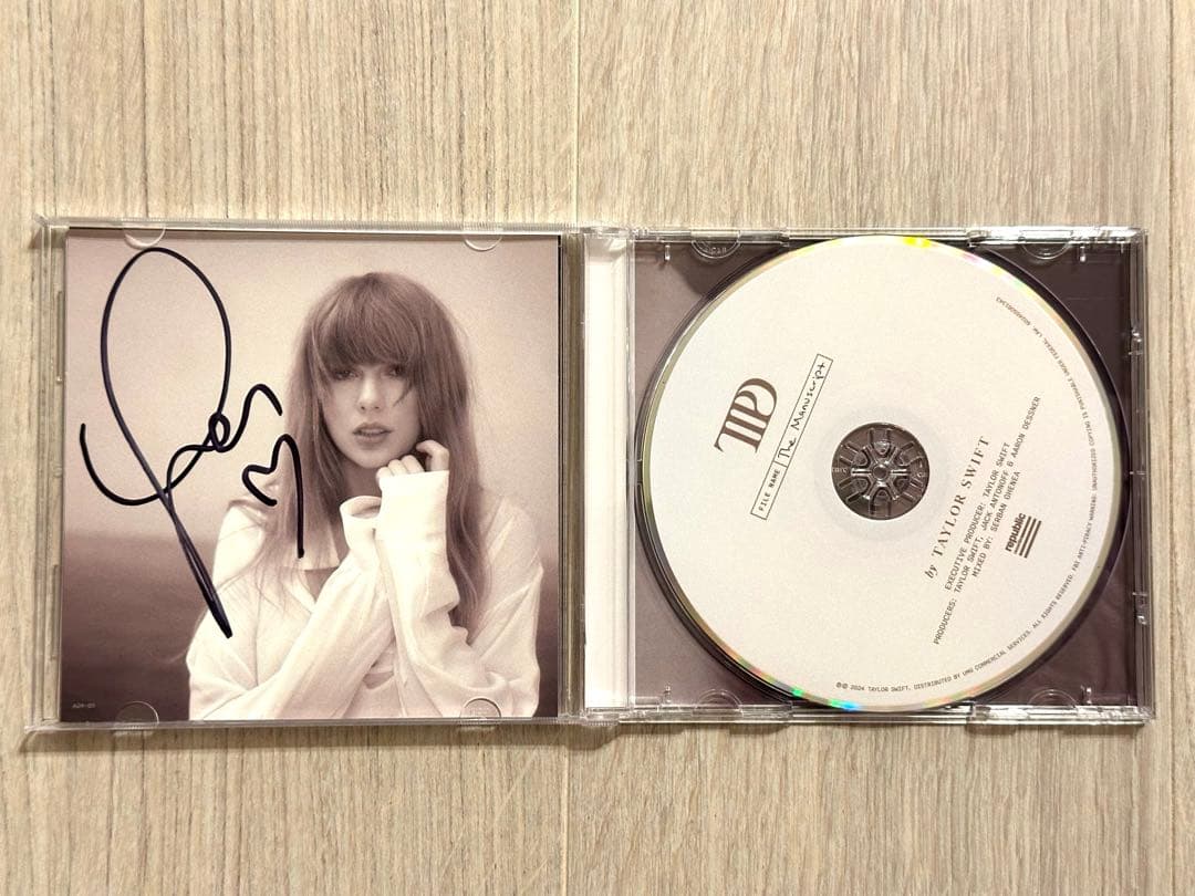 直筆サイン入り Taylor Swift TTPD 新品 輸入盤 CDアルバム