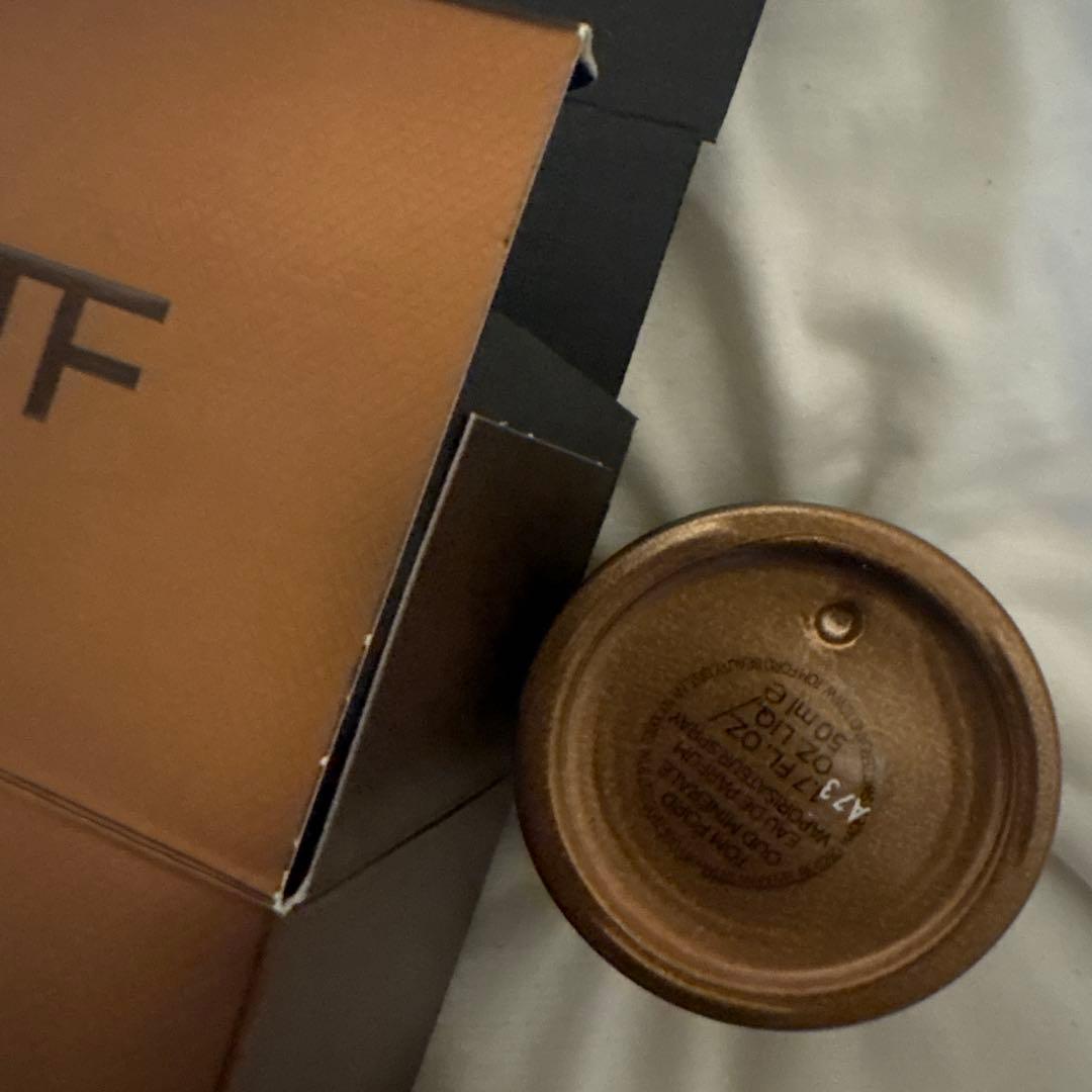 TOM FORD OUD MINERALE 香水