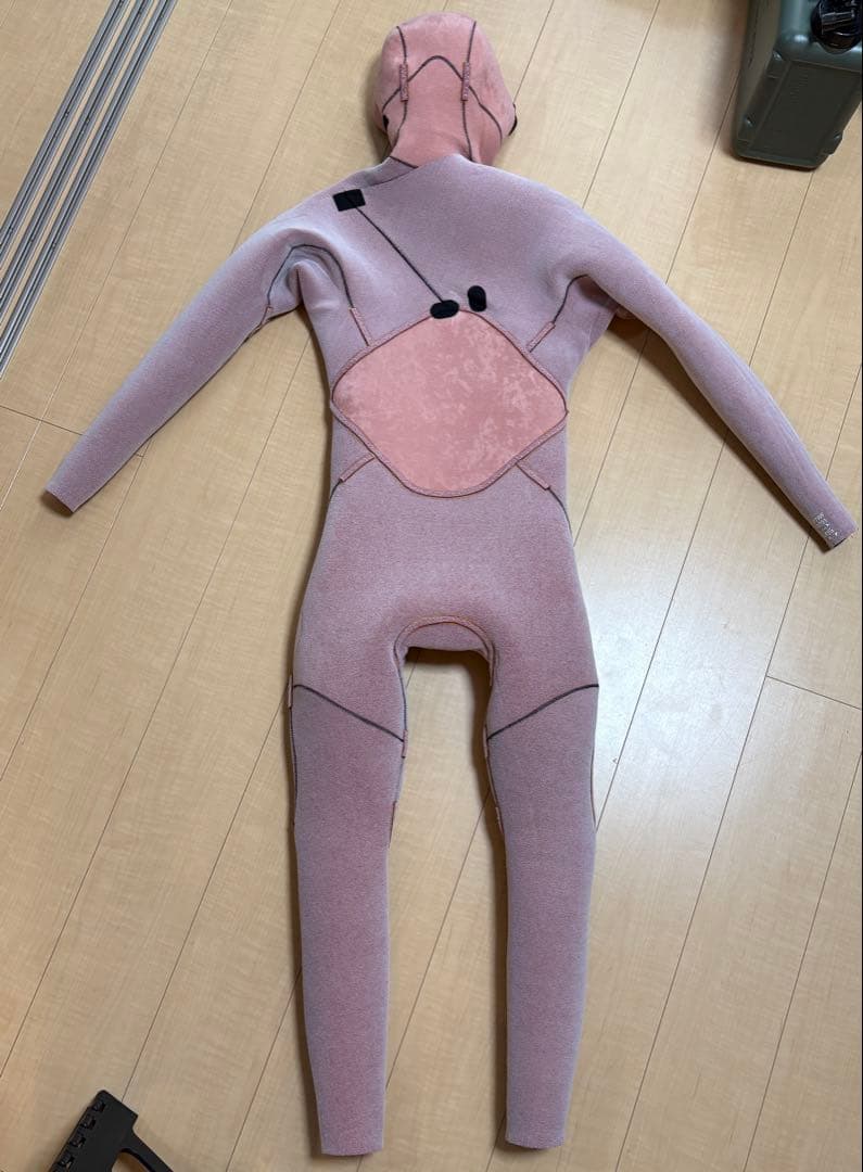 Rip Curl 6/4mmセミドライ E5 flash bom