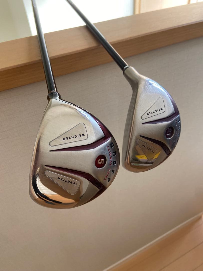 オノフ　フェアウェイウィングス 5W ユーティリティ21° 赤（2014年）