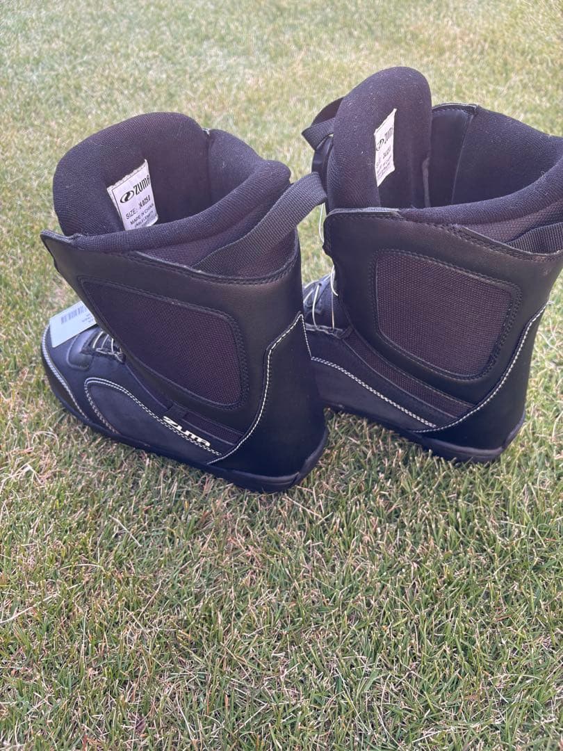 【未使用】zuma スノーボードブーツ　24-25cm
