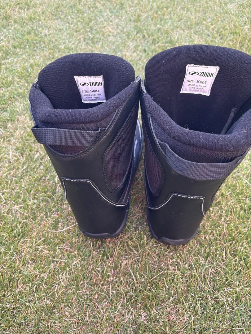 【未使用】zuma スノーボードブーツ　24-25cm
