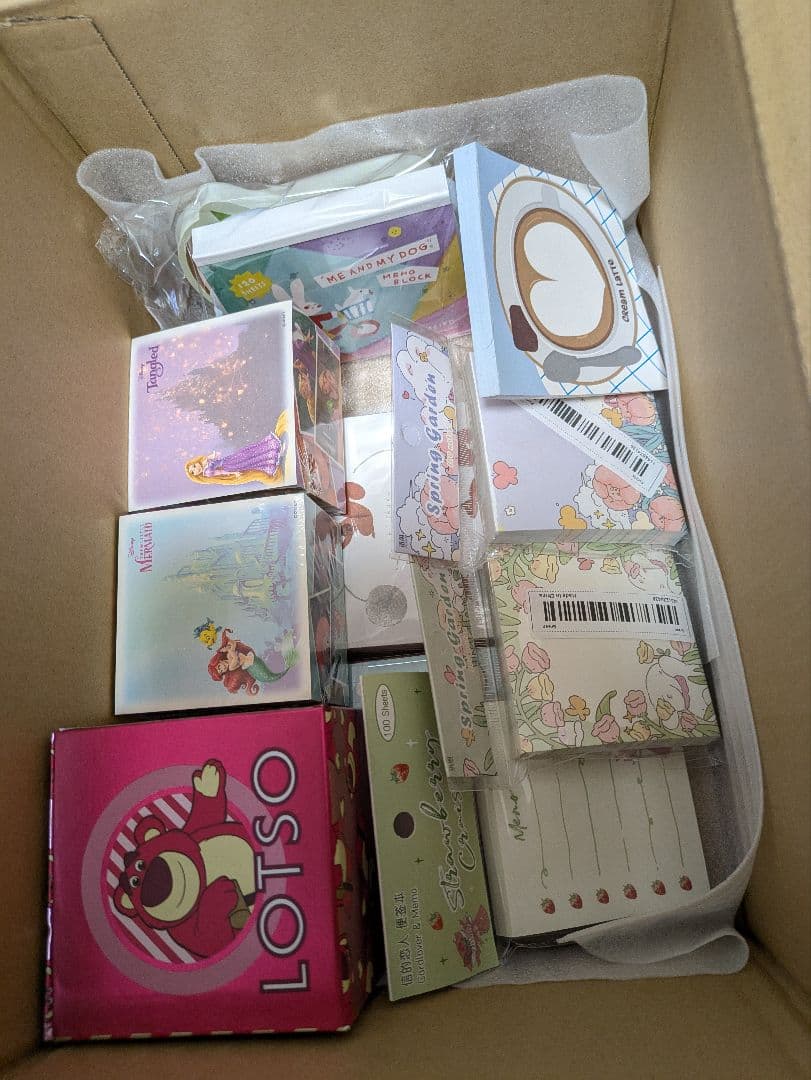 メモ帳　シール大量ぼっくす♡