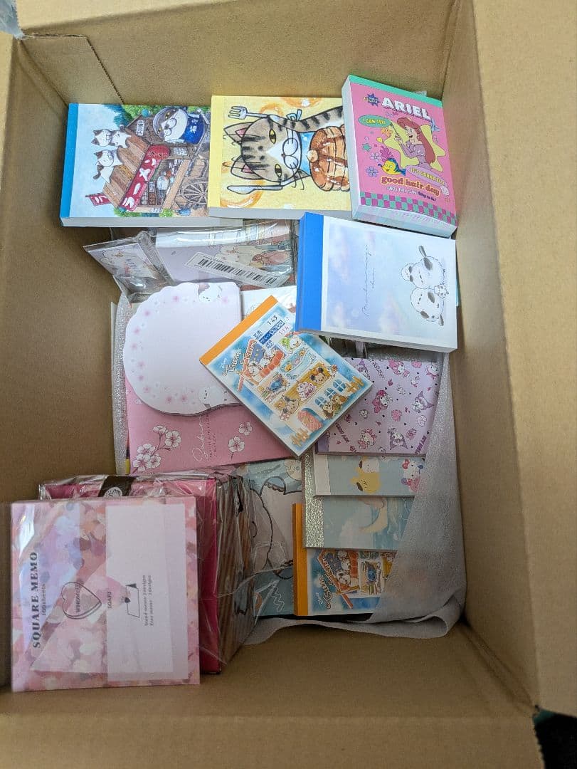 メモ帳　シール大量ぼっくす♡